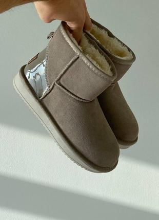 Уггі угги уги угі ugg mini беж замш (лак)