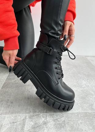 Нереально крутые базовые большие ботинки масивные черные кожаные зимние