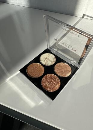 Палетка для обличчя (бронзер, хайлайтер) makeup revolution cheek kit