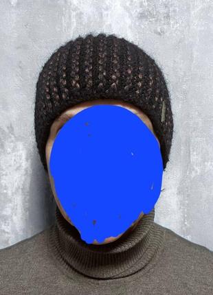 Шапка зимова, для дівчат та жінок,темно коричневий колір, об'єм 50см без натяжки, в середині 10 см флісової тканини.