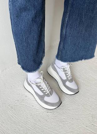 Дуже якісні жіночі кросівки сіро білі від українського виробника 🔥🔥🔥4 фото