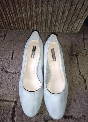 Туфли на удобном каблуке