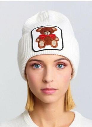 Шапка vicolo итальялия, молочная