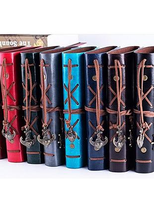 Винтажный блокнот с якорем и штурвалом. красно-коричневый