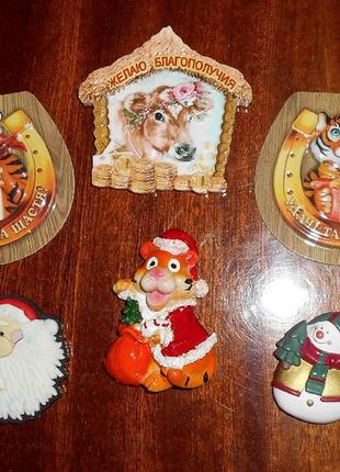 Колекція новорічних магнітів