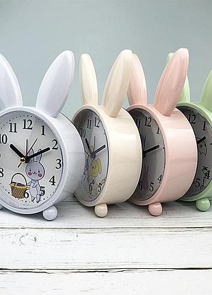 Детские настольные часы-будильник милый кролик. кремово-желтый