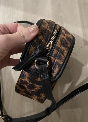 Crossbody клатч сумка леопардовая m&s zara tommy hilfiger