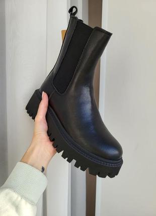 Женские зимние сапоги челси натуральная кожа с мехом зима черные популярные ботинки8 фото
