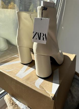 Новые кожаные сапоги,ботинки zara2 фото