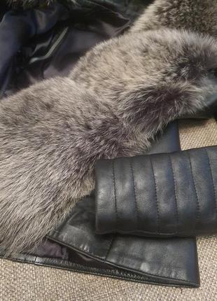 Куртка - жилетка кожаная с мехом песца9 фото