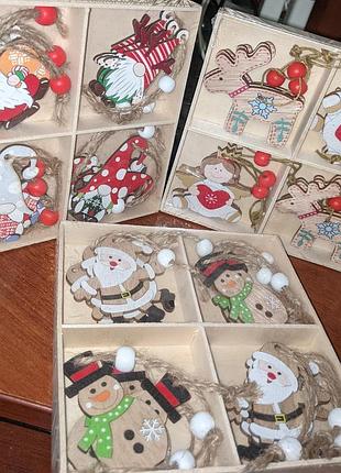 Новорічні дерев'яні іграшки, прикраси на ялинку