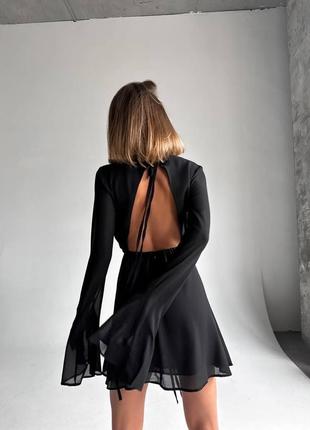 Шифоновое платье мини с рукавами клеш с открытой спинкой платья черная элегантная вечерняя трендовая стильная