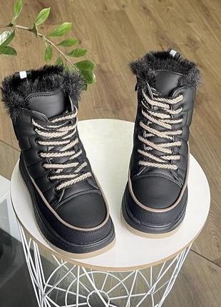 Стильные черные ботинки зимние для девочки2 фото