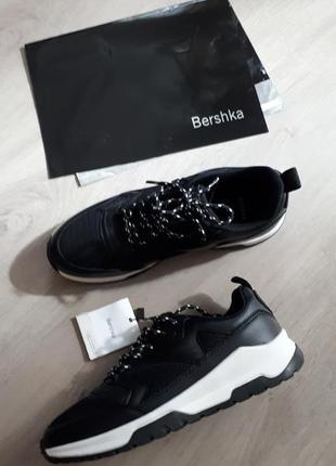 Вуличні кросівки bershka4 фото