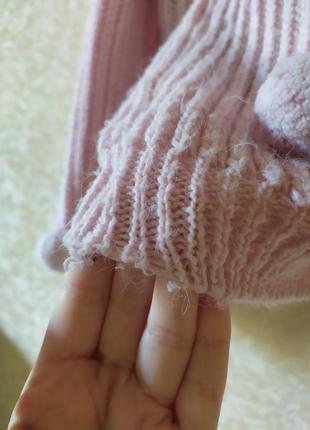 Светр в'язаний з бубонами 2