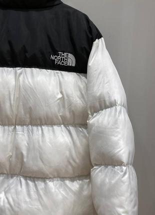 Зимние куртки унисекс the north face 700 white4 фото