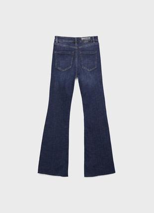 Расклешенные джинсы клеш stradivarius 4804 410 7157 фото