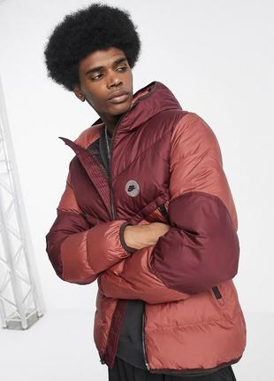 Продам мужскую зимнюю куртку nike sportwears storm-fit