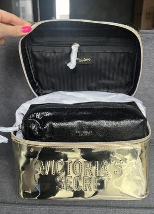 Золотистий дорожній кейс victoria's secret з косметичкою2 фото