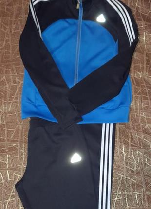 Спортивный костюм adidas