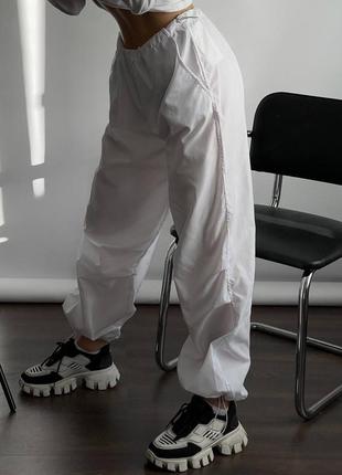 Штани карго на резинках брюки з плащівки джогери спортивні трендові стильні чорні білі рожеві хакі сірі коричневі сині5 фото