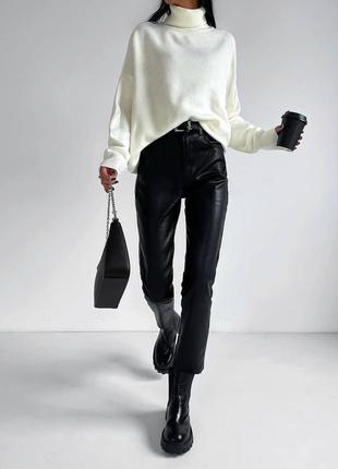 Укорочені шкіряні чорні брюки теплі укороченные черные кожанные брюки на флисе утепленные1 фото