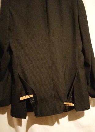 Піджак у вертикальну тонку смужку 8