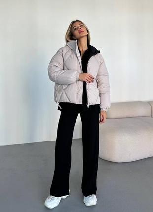 Женская комфортная бежевая теплая трендовая стильная двухсторонняя зимняя куртка 20234 фото