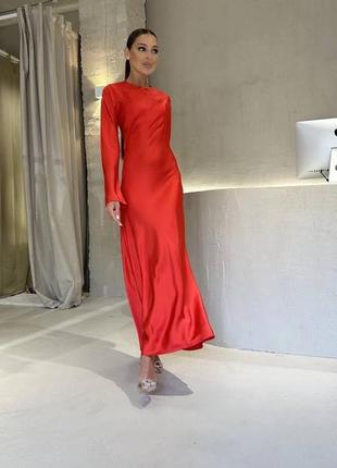 Сукня міді однонтонна на довгий рукав вільного крою якісна стильна базова молочна червона4 фото