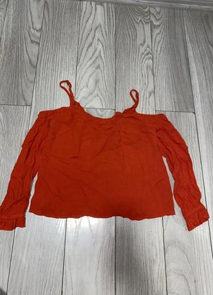 Блуза, кофта с открытыми плечами1 фото