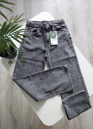 Класнючі  прямі джинси для дівчинки c&a
висока посадка3 фото