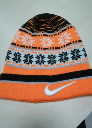 Шапка nike