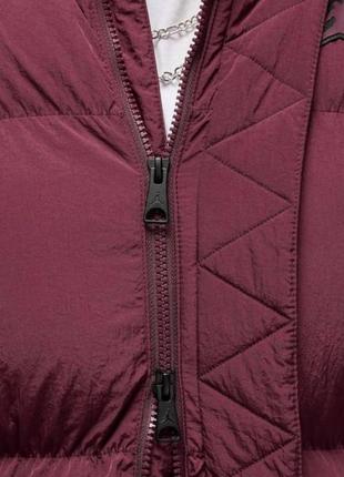 В таблиці 🕺🏼
курточка зимова чоловіча  air jordan essential mens puffer jct bordo  dq7348-680
 оригінал4 фото