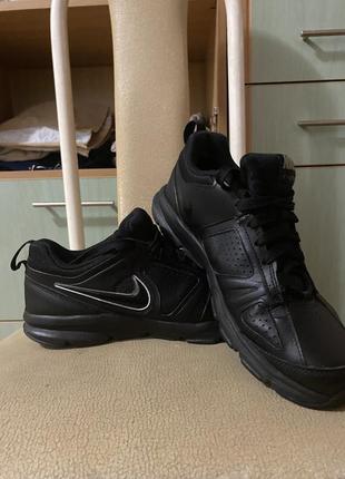 Кросівки nike t-lite xl . розмір 40,5(25,5см)1 фото