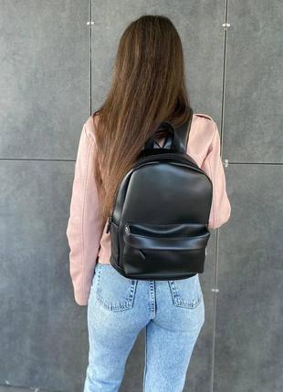 Рюкзак жіночий міський чорного кольору