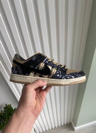 Кроссовки nike sb dunk low travis scott1 фото