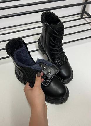 Женские кожаные зимние ботинки на меху, черные4 фото