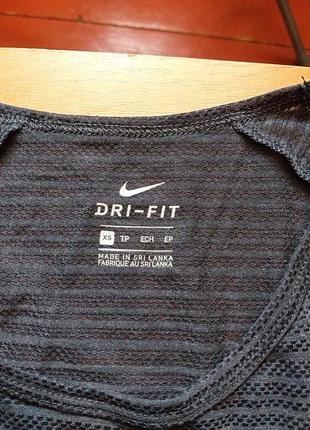 Спортивная футболка3 фото