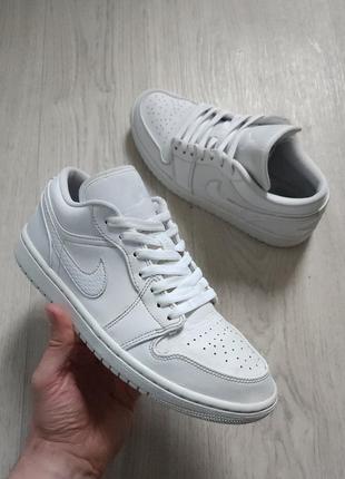 Nike air jordan 1 low