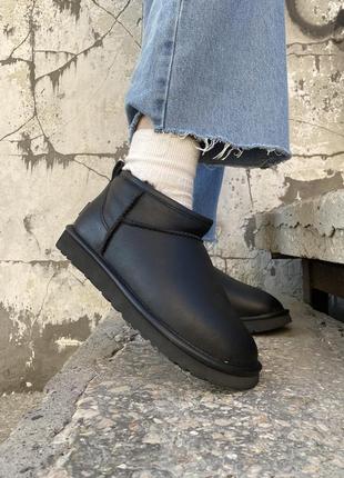Стильні ugg classic ultra mini black leather угги уггі