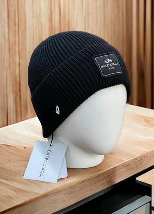 Шапка унисекс в стиле balenciaga