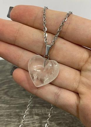 Натуральний камінь гірський кришталь кулон у формі сердечка - оригінальний подарунок коханій дівчині