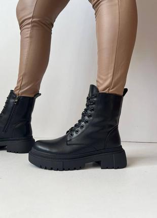 Женские зимние ботинки на меху, высокие, черные7 фото