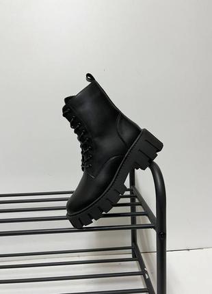 Женские зимние ботинки на меху, высокие, черные4 фото