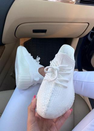 Жіночі білі кросівки адідас ізі буст, adidas yeezy boost женские кроссовки