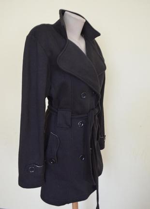 Красивое трикотажное легкое короткое пальто или курточка под пояс3 фото