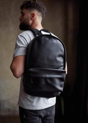 Чоловічий рюкзак з гладкої екошкіри з відділенням для ноутбука, чорний міський топ якості
