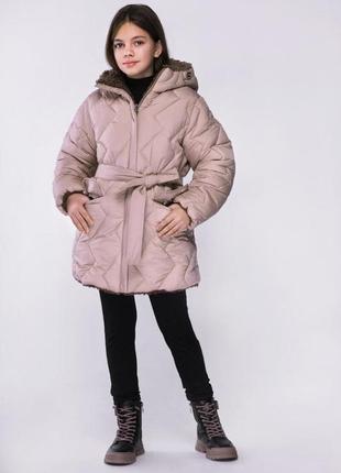 Трендовое двустороннее зимнее пальто с капюшоном для девочки
