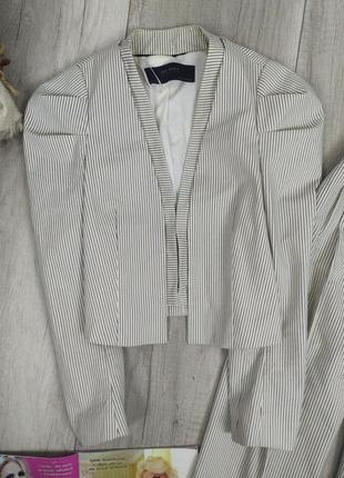 Женский брючный костюм zara белый в чёрную полоску брюки и пиджак размер м2 фото