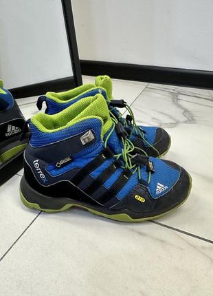 Дитячі термо черевики adidas gore-tex 29р1 фото